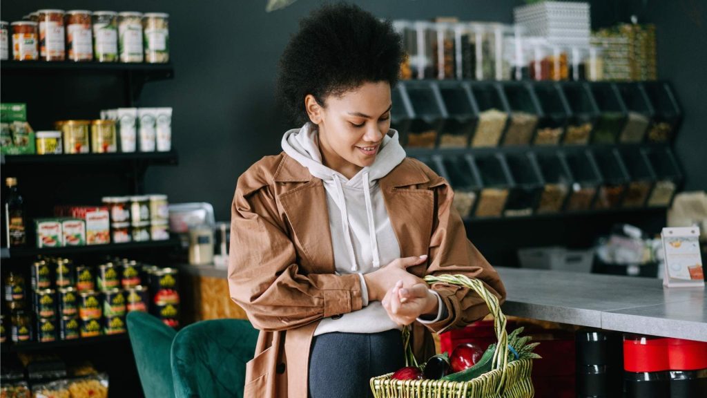 lifestyle nutritionists can help you with the practical side of weight management that many struggle with