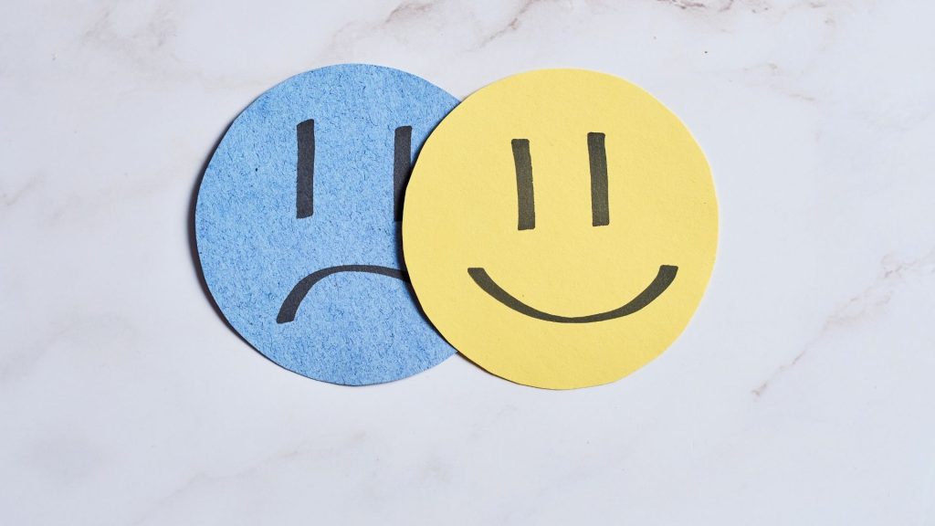 A Sudden Vibration in Eyesight can be related to a sudden stopped of mood medication